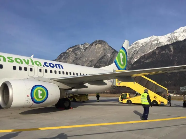 Skigebieden Vliegveld: vliegen van amsterdam naar innsbruck goedkope vliegtickets wintersport vliegtuig Oostenrijk