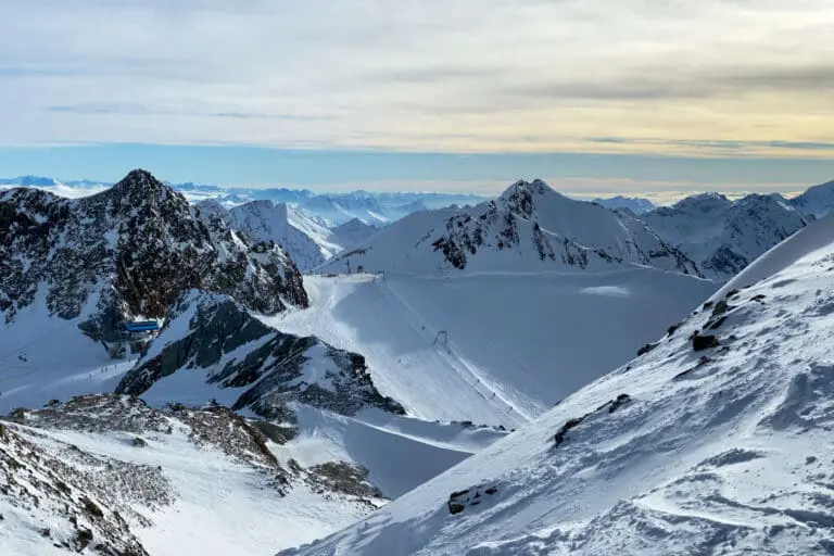 Wintersport stubaital stubaier gletscher sneeuwzekere skigebieden oostenrijk
