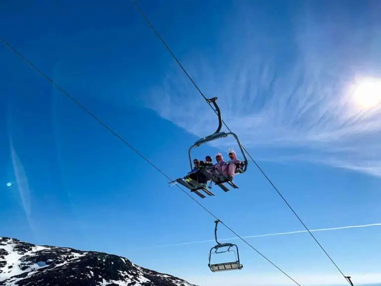 Skilift met paashaas in Åre