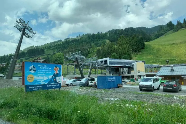 Bouwwerkzaamheden aan de verbindingslift Viehhofen - Zell am See Kaprun