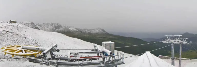 Verse sneeuw in Breuil Cervinia in juli