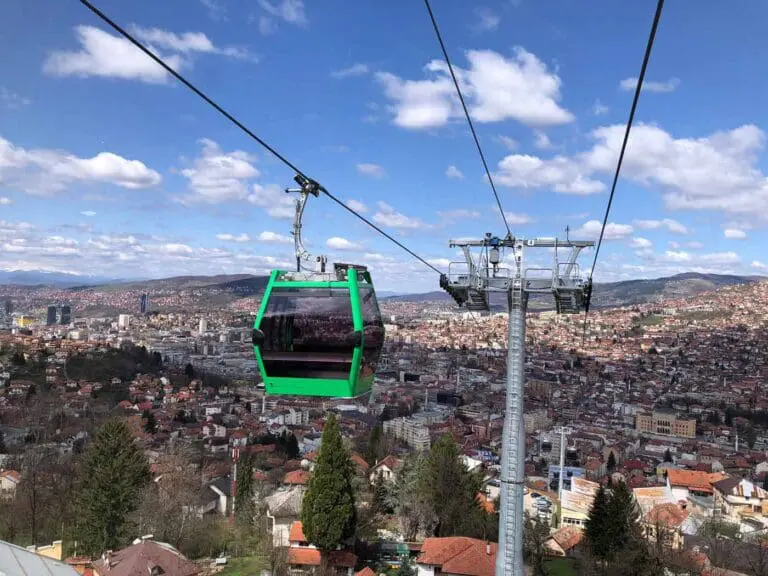 LEITNER gondel in Sarajevo, stad