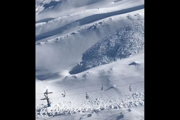 Lawine in skigebied Nieuw-Zeeland