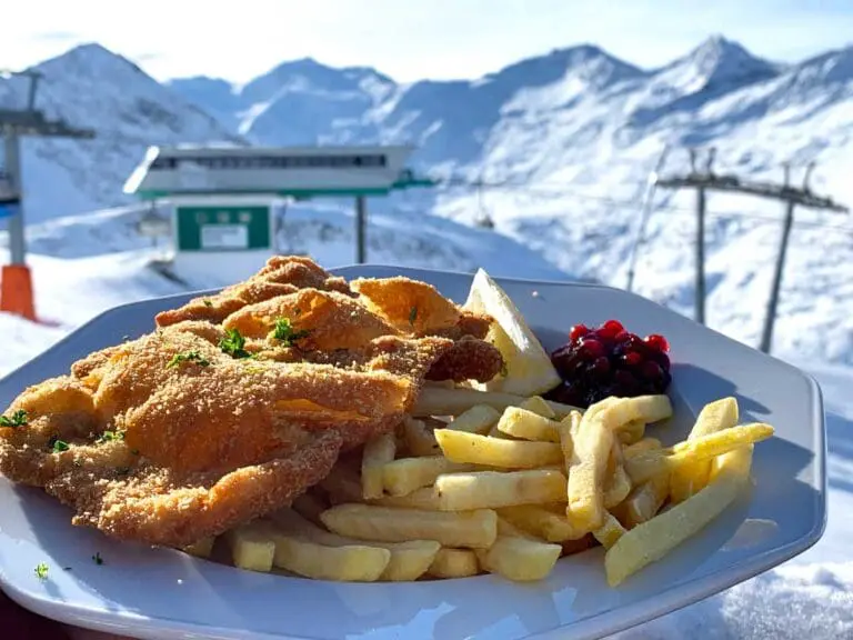 Schnitzel met patat in Oostenrijk