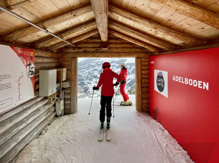 Starthuisje bij de World Cup piste in Adelboden