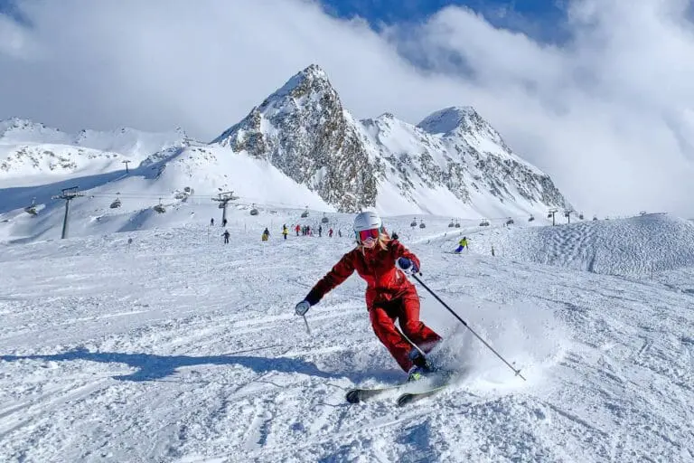 Skiën tijdens wintersport vakantiepark Oostenrijkj