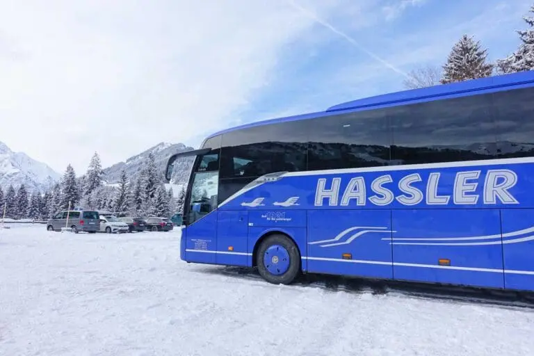 Met de bus op wintersport