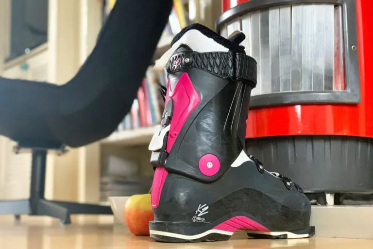 skischoen zetten openhaard sinterklaas