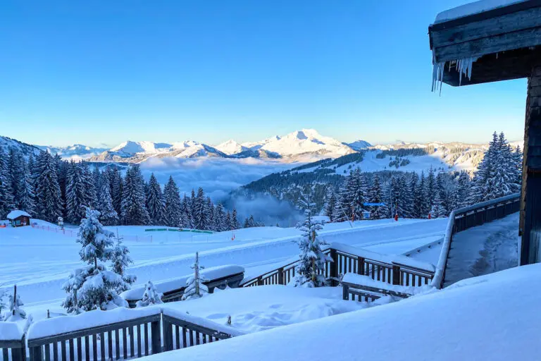 Kaiserwetter ochtend, met veel sneeuw en zon in Avoriaz