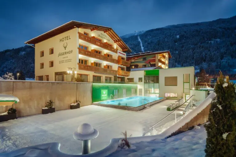 Buitenaanzicht Hotel Jägerhof winter