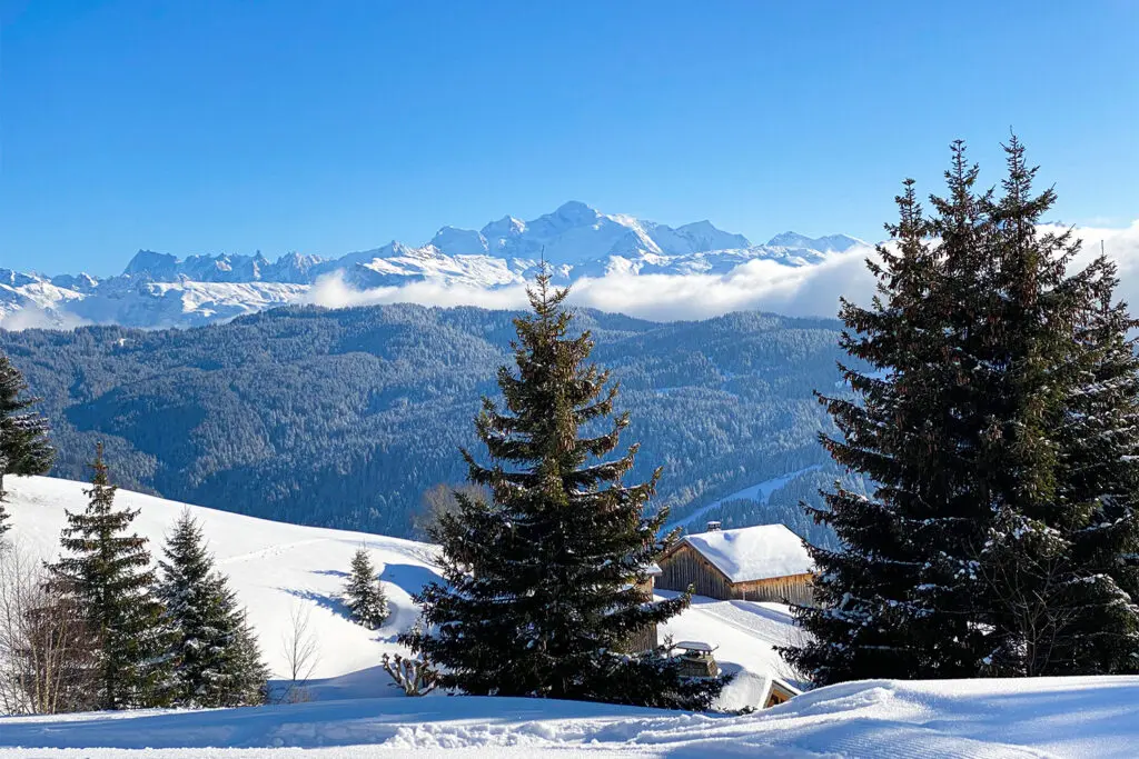 Uitzicht op de Mont Blanc vanaf Les Gets