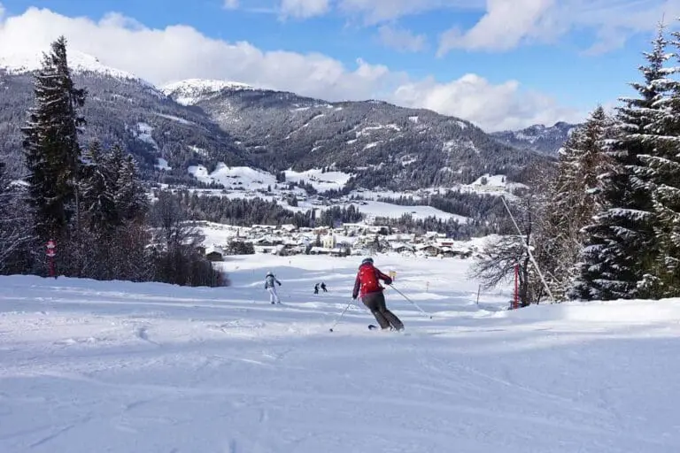 Skiën in op de piste in Oberstdorf Kleinwalsertal