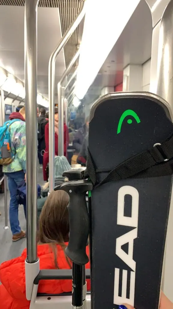 ski in metro