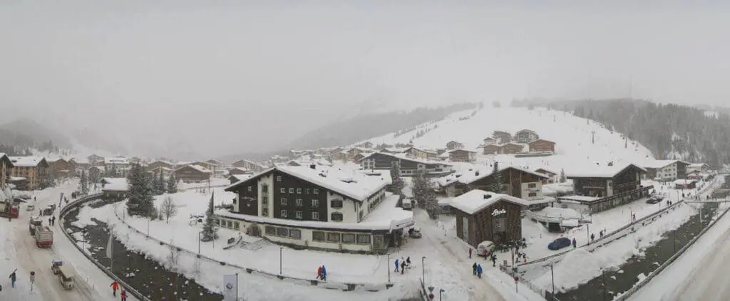 Sneeuw in Lech am Arlberg