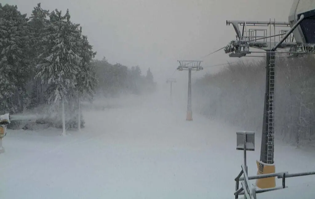 Winterberg met sneeuwkanonnen