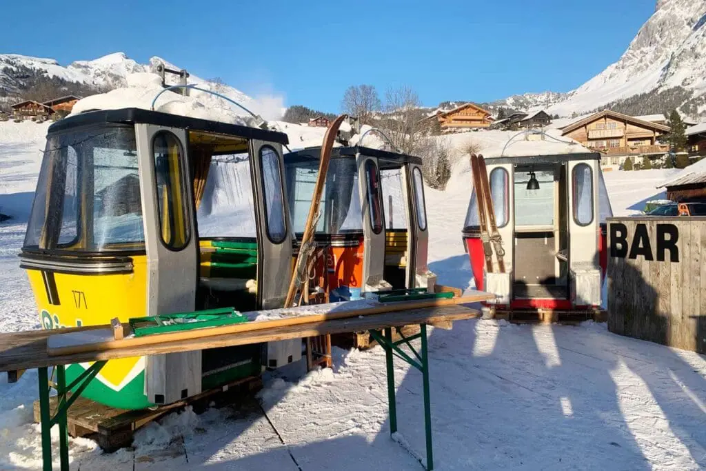 Bus Stop après-ski bar Zwitserland