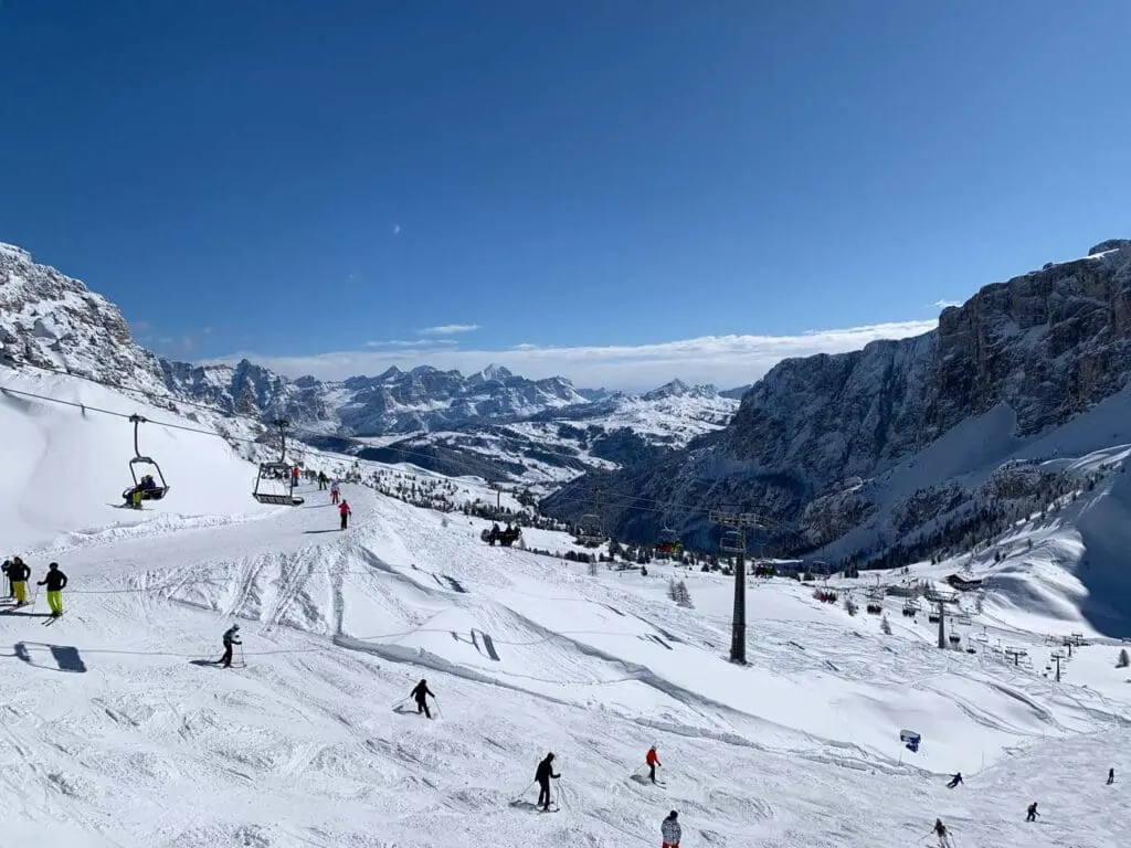 Uitzicht op pistes Sellaronda