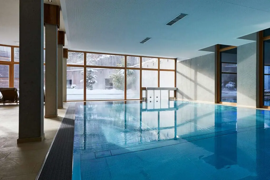 Binnenzwembad Hotel Das Kronthaler