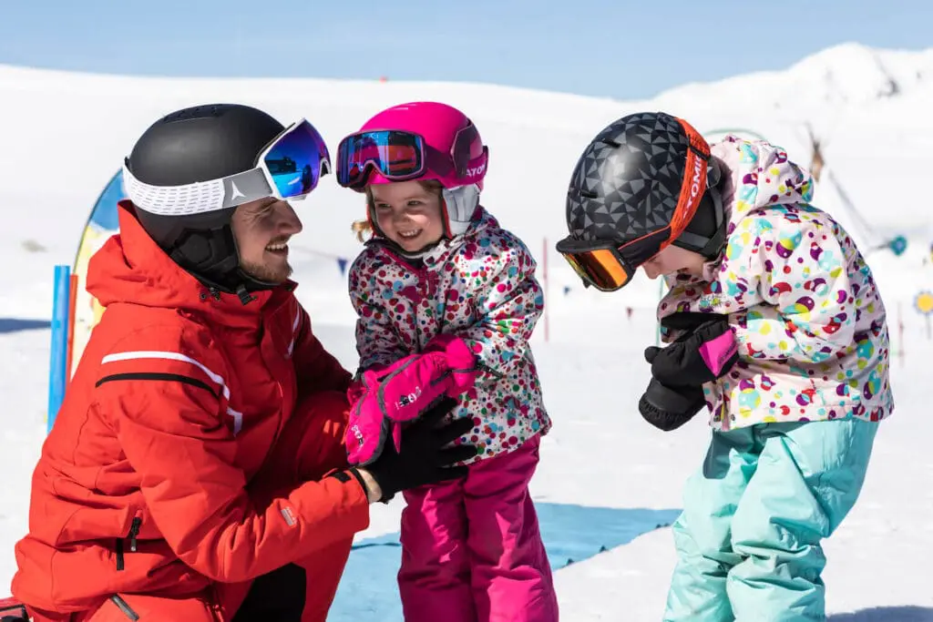 Kinderen op skiles boeken bij CheckYeti