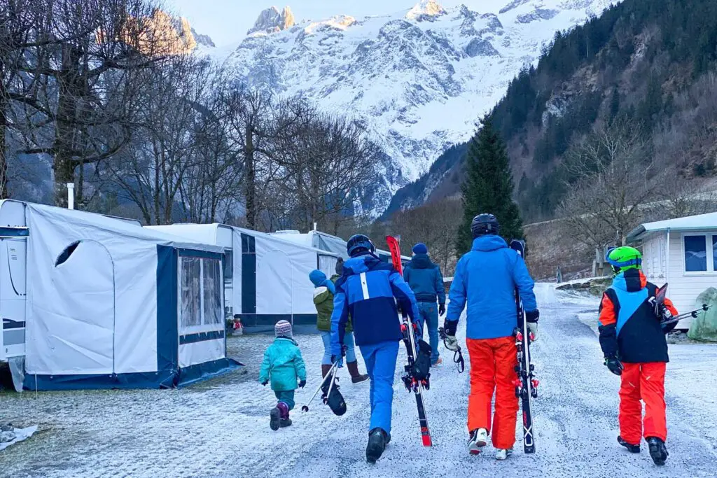 Overnachten op een wintercamping