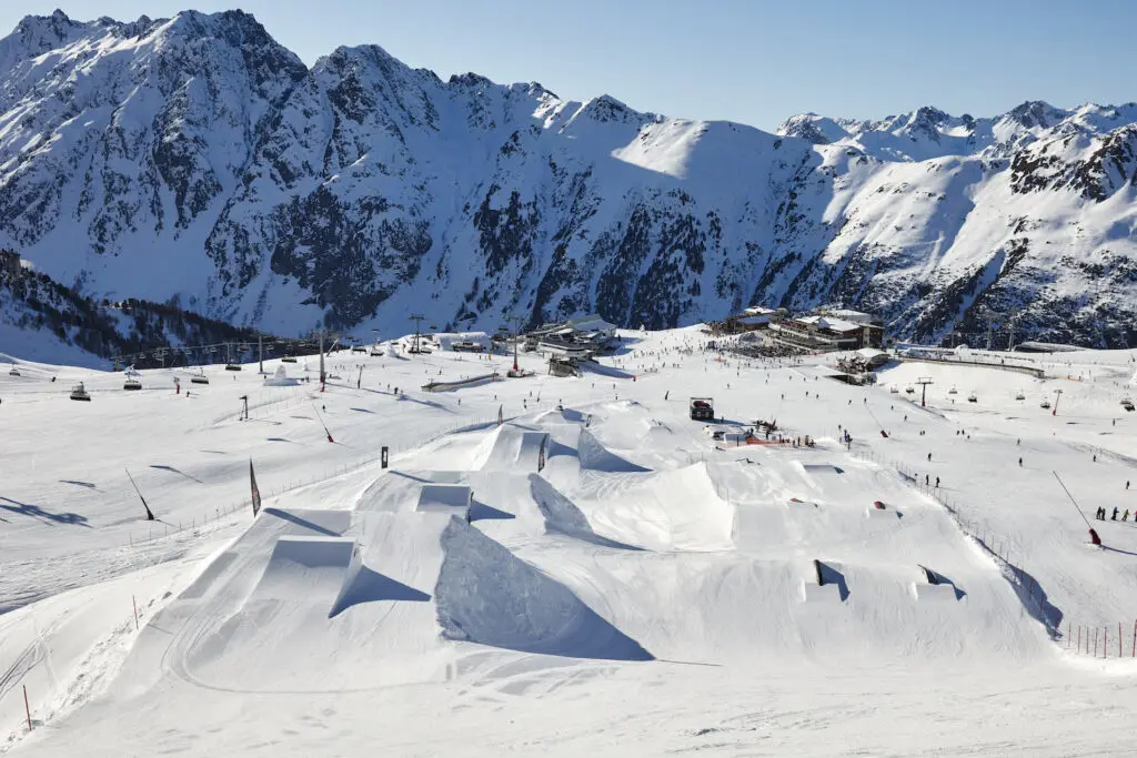 Freestylen in het snowpark in Ischgl
