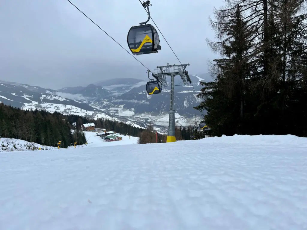 Skiën in de regen in Schladming