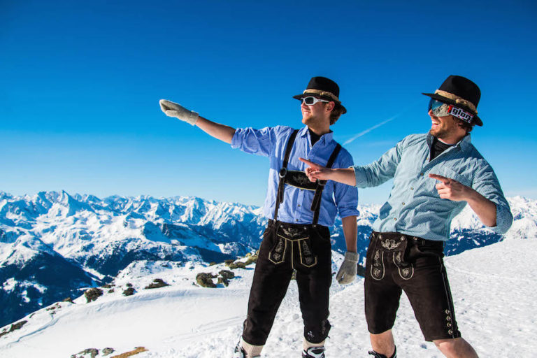 In Lederhosen op de piste