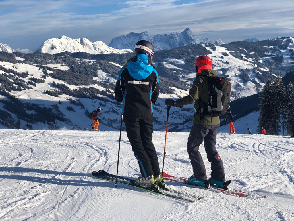 Op de piste in Skicircus Saalbach Hinterglemm Leogang Fieberbrunn