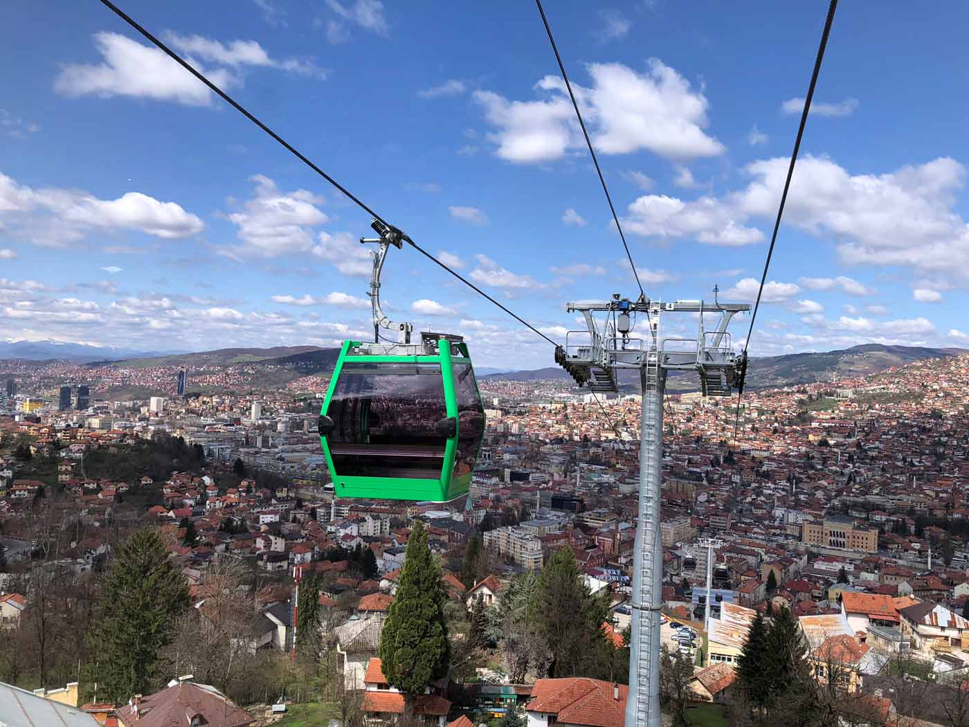 LEITNER gondel in Sarajevo, stad