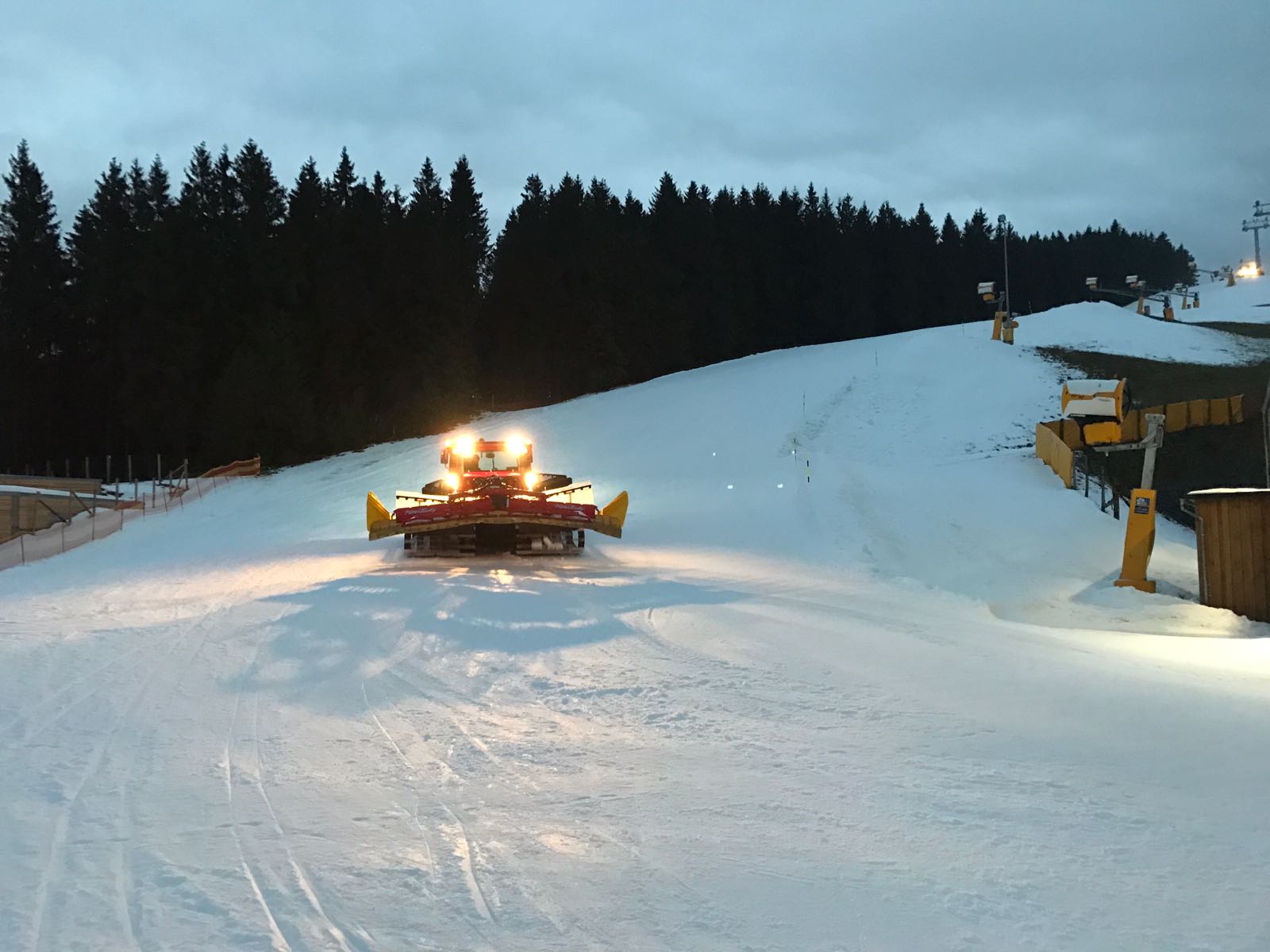 15702ddd-e6b6-4d25-b8ed-775625c158c3