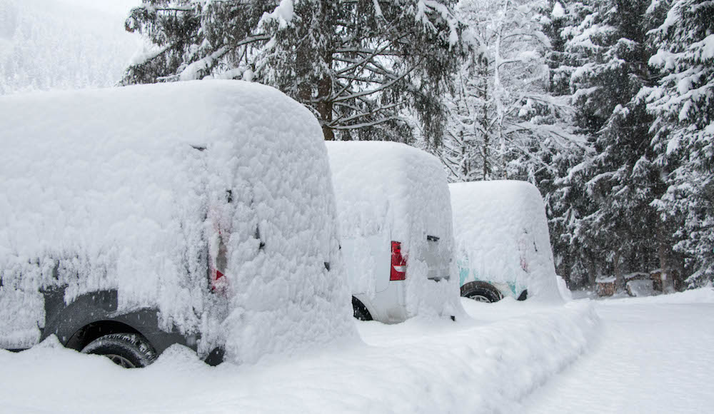 sneeuw-auto