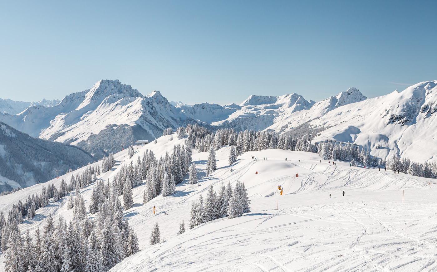 Landschap van het Skicircus met pistes