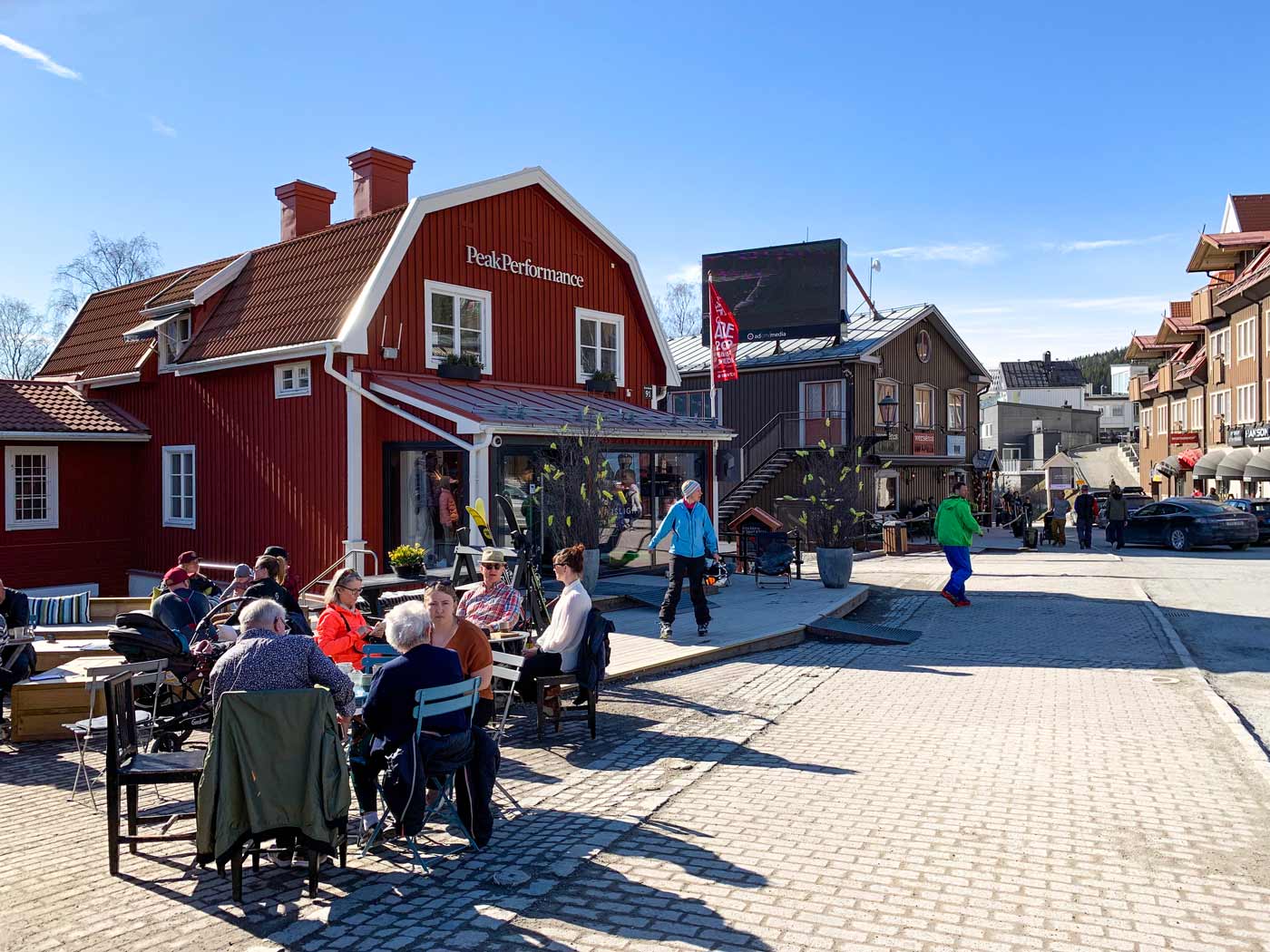 Peak Performance winkel in Zweden