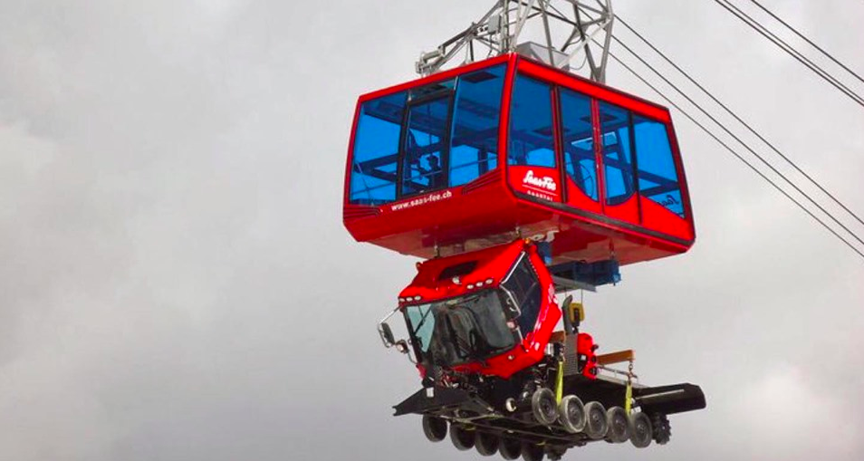 Gondel Saas-Fee vervoert Pistenbully