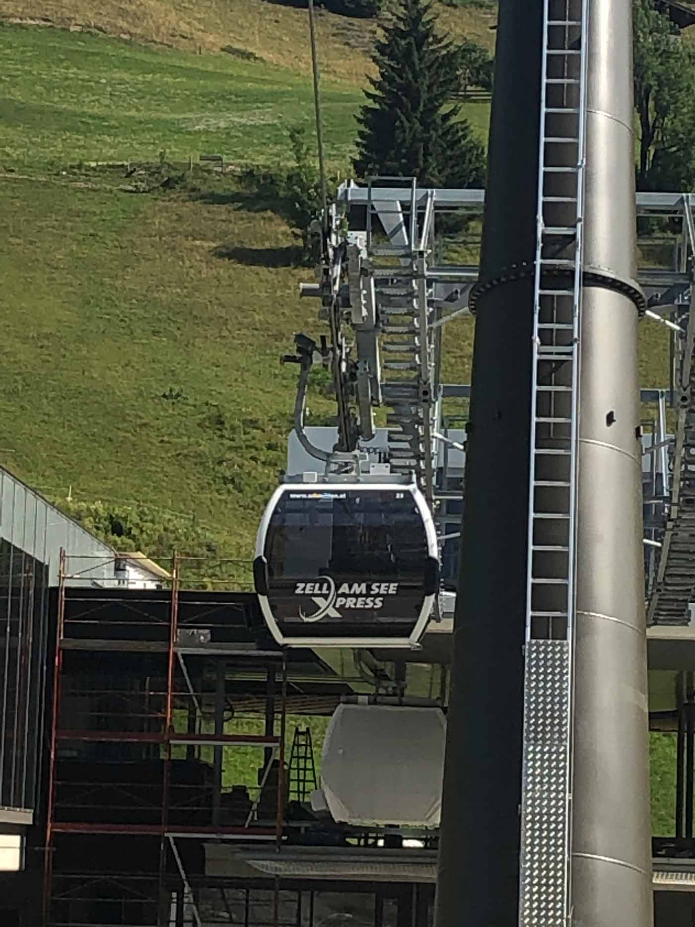 Gondels zellamseeXpress