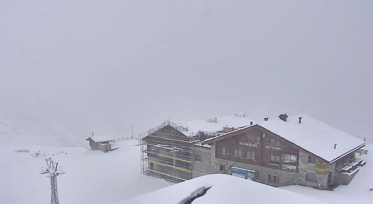 Verse sneeuw in Zermatt