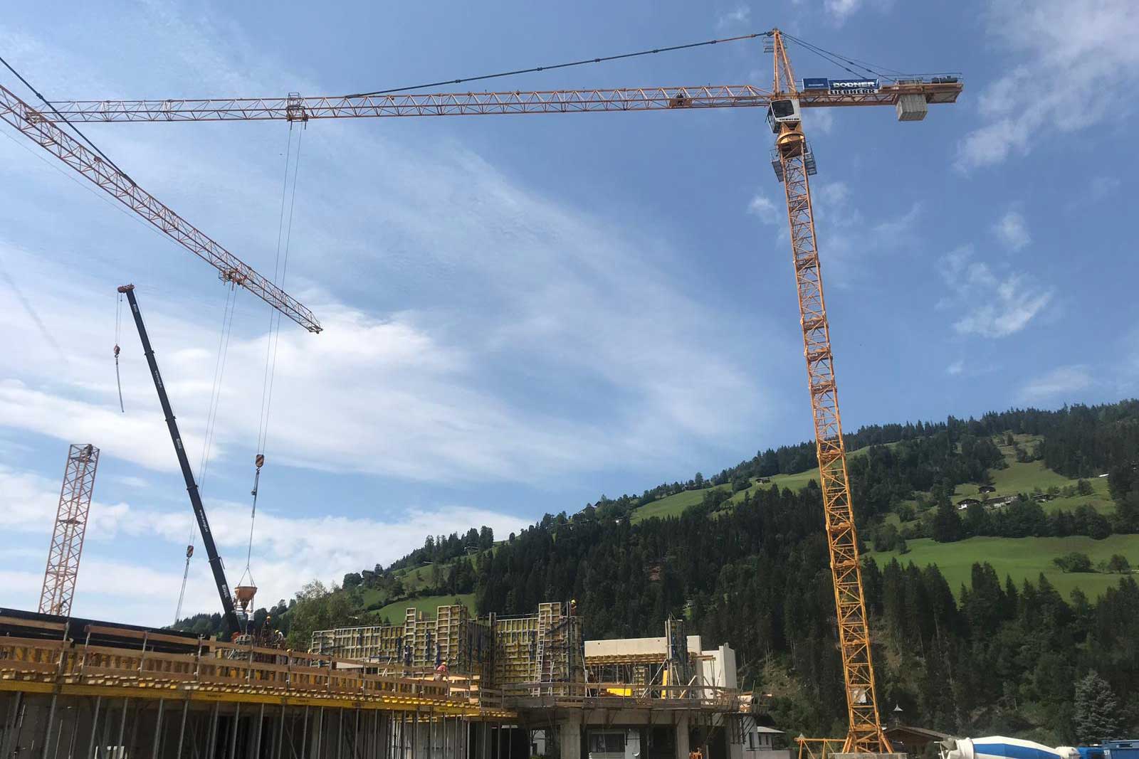 Hijskranen nieuwe Fleckalmbahn