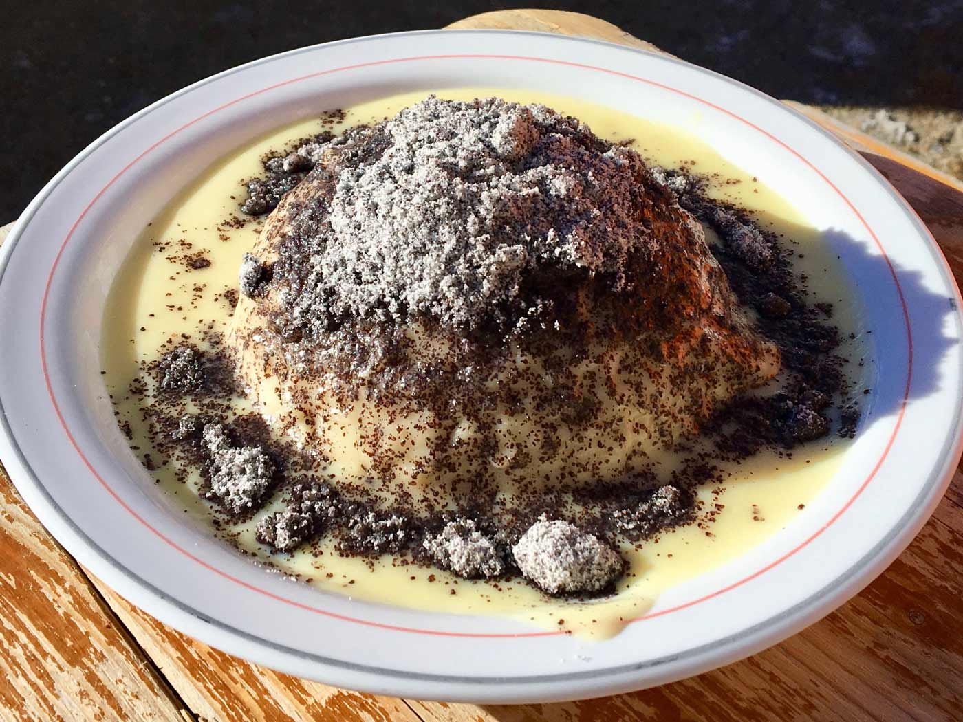 Germknödel met vanillesaus