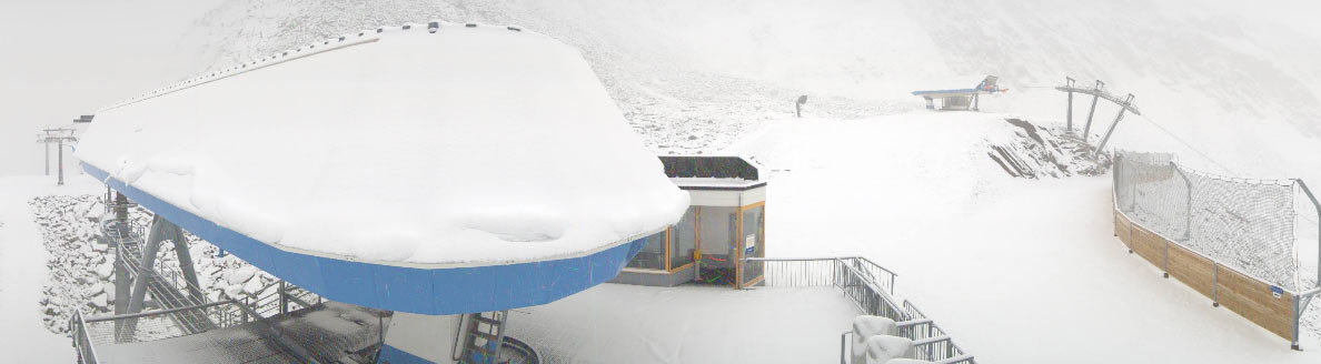 Veel sneeuw op de Gletscherexpress in Sölden