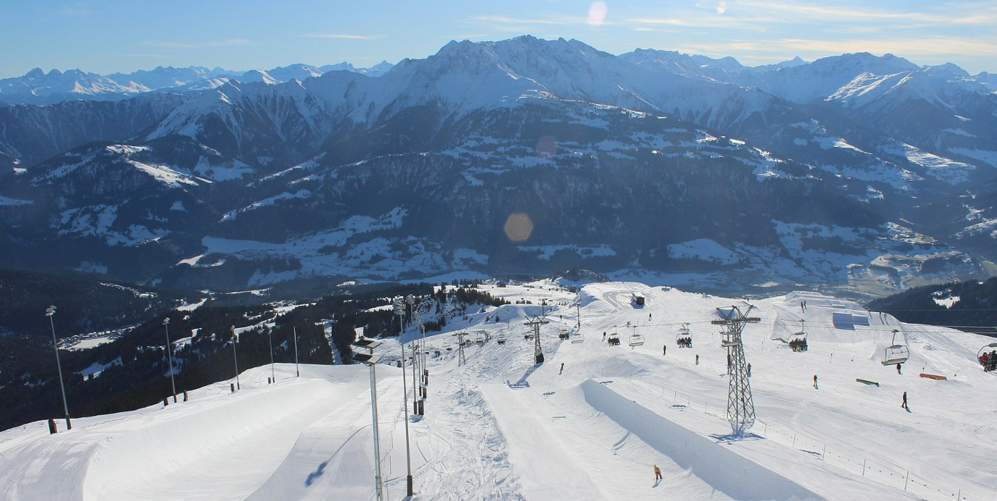 LAAX