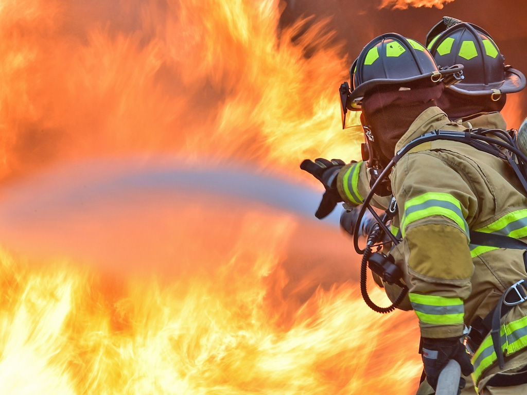 Brandweer blust brand