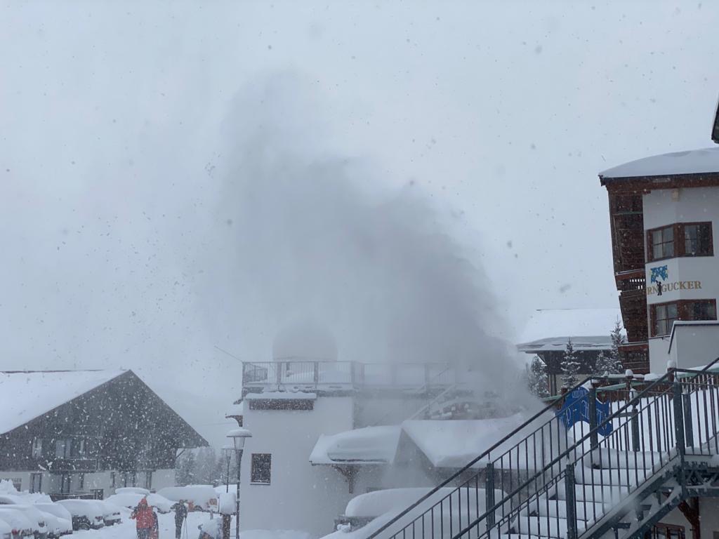 Sneeuwruimer in Königsleiten