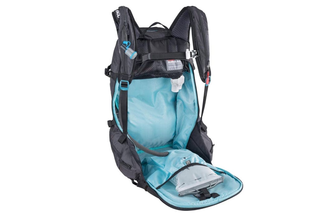 Im Inneren des Lawinenrucksacks