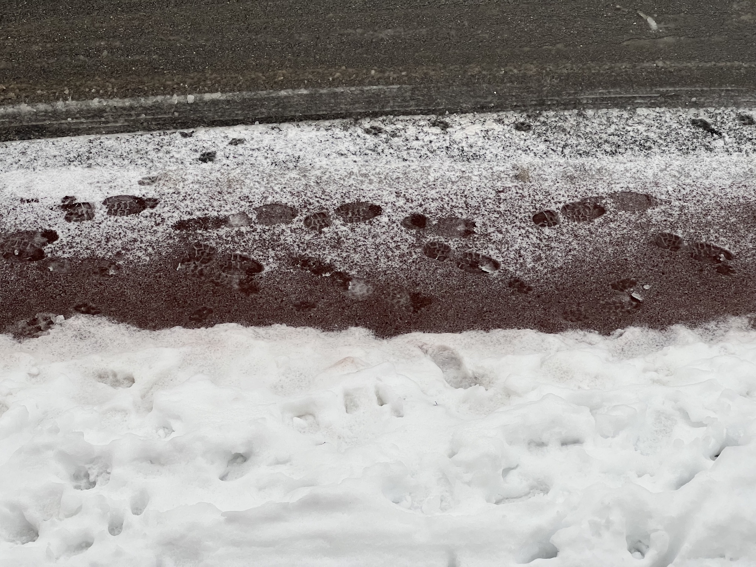 Natte sneeuw en regen